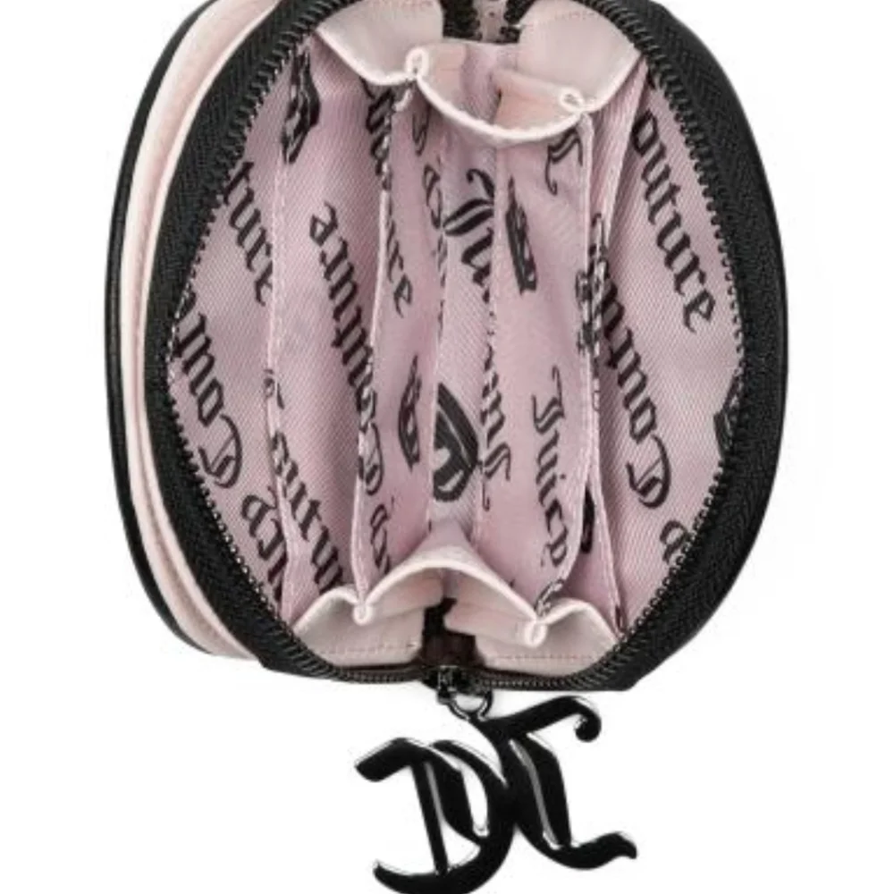 🖤▪️Juicy Couture ▪️black Taking The Lead Half Moon Card Holder Interior Mirror